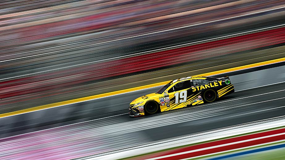 Penalty report: Suarez's No. 19 team fined for lug-nut infraction