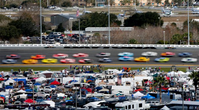 Featured Image for @nascarcasm: Daytona 500 race-day bingo sheet