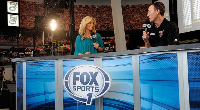 Harvick returns to FOX Sports booth in 2017