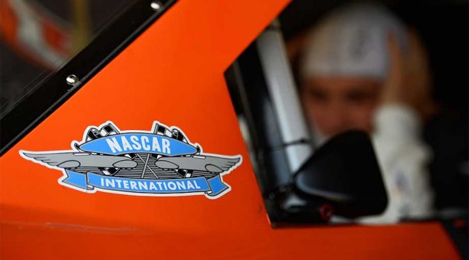 Featured Image for Darlington Raceway now hosts 'Official Throwback Weekend of NASCAR'
