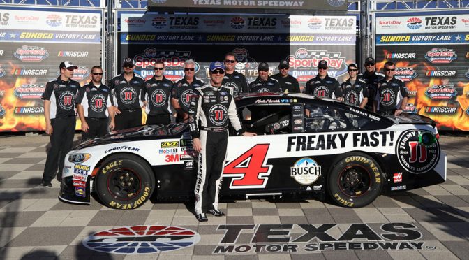 Kevin Harvick earns Coors Light pole at Texas