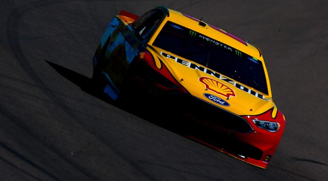 Pole winner Logano leads final Phoenix practice
