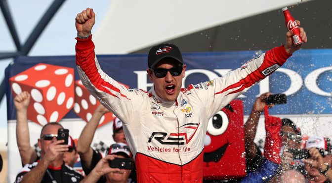 Logano dominates en route to Las Vegas XFINITY win