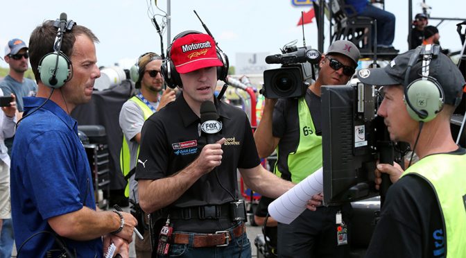 Featured Image for FOX drivers-only XFINITY broadcast draws praise on Twitter