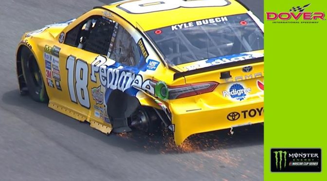 Kyle Busch loses lead, tire after first pit stop