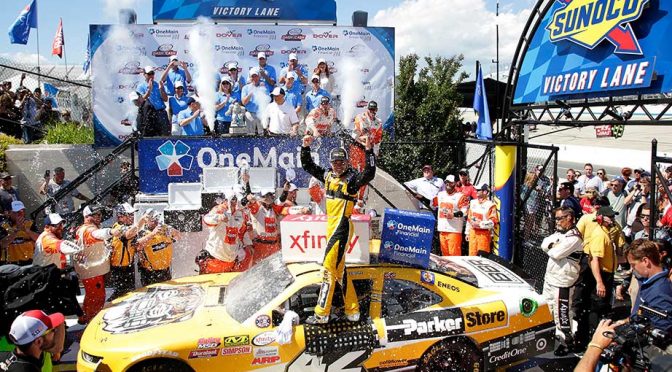 Larson nets XFINITY win at Dover; Dash 4 Cash prize to Byron