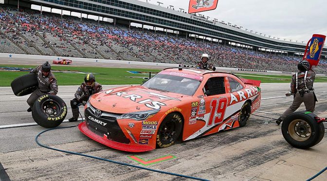 Wide range of problems hit XFINITY Chase hopefuls at Texas