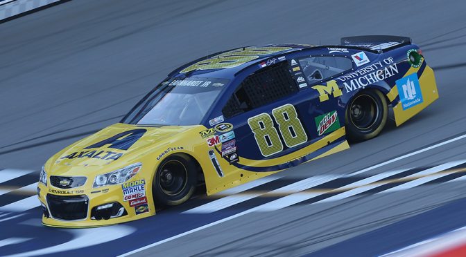 Engine issue hinders Bowman, No. 88 early