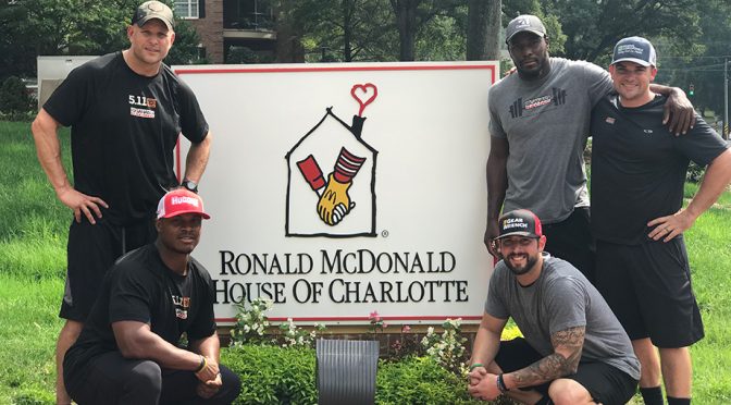 Featured Image for Chip Ganassi Racing pit crew wins annual Comcast champion award