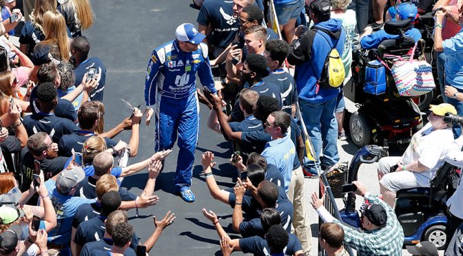 Featured image for Alabama governor declares Oct. 15 ‘Dale Earnhardt Jr. Day’