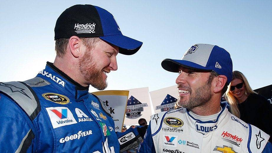 NASCAR community reacts to Dale Jr.'s return to racing in 2017