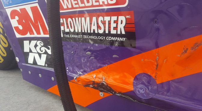 Hamlin's pre-race bad luck turns into third-place finish at Martinsville