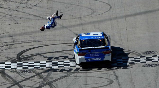 Featured image for 2016 Season Review: Carl Edwards