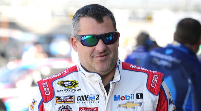 Stewart looks for one last bit of Martinsville magic