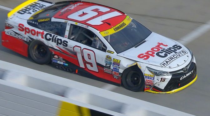 Featured image for Edwards hits wall in Martinsville, damage to title hopes