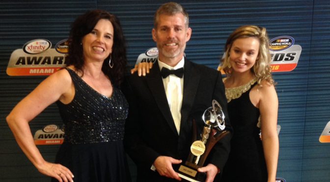 JRM's Wade Jackson accepts Comcast Community Champion Award