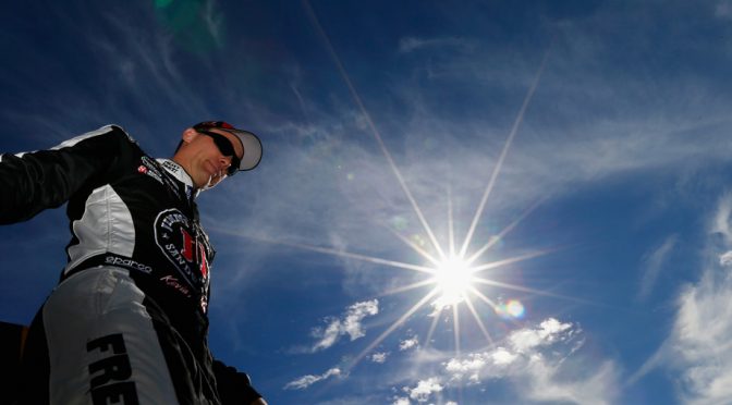 Featured Image for 2016 Season Review: Kevin Harvick