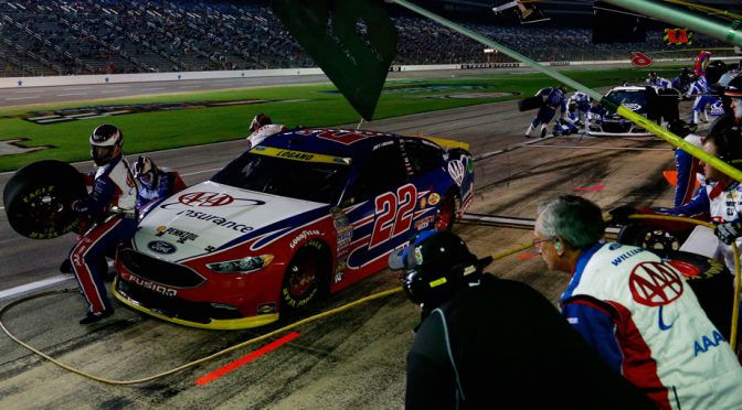 Logano's runner-up No. 22 Ford missing a lug nut
