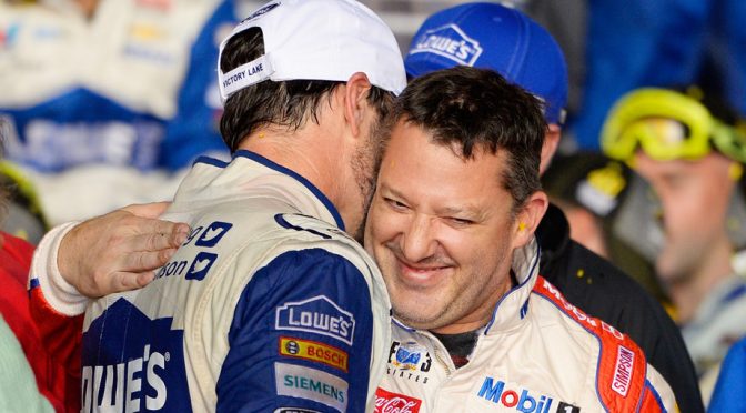Featured image for 'Seven-time' gives championship helmet to 'Smoke'