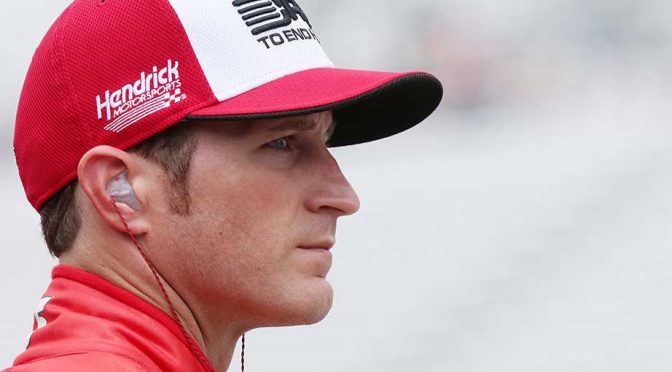 Kahne honors Labonte with Darlington look