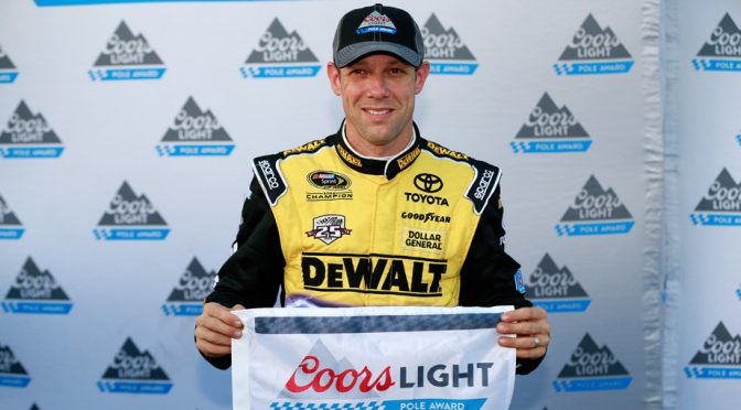 Matt Kenseth wins Kansas pole; JGR sweeps front row