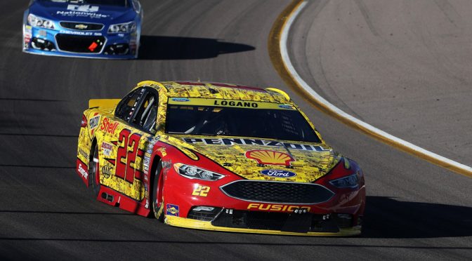 Featured image for Logano wins at Phoenix; Kyle Busch also advances