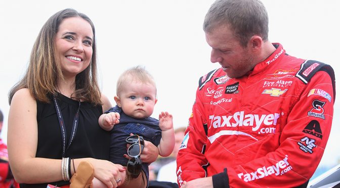 Regan Smith, wife welcome baby girl