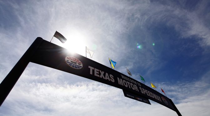 Featured image for Live chat: Texas