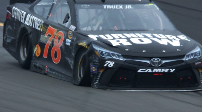 Polesitter Truex Jr. has rough day at Pocono