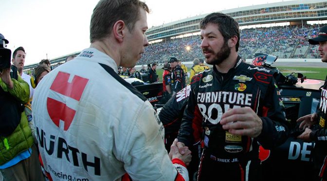 Keselowski's dominance takes late Texas tumble