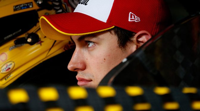 Logano leads final practice, No. 14 team practices switch