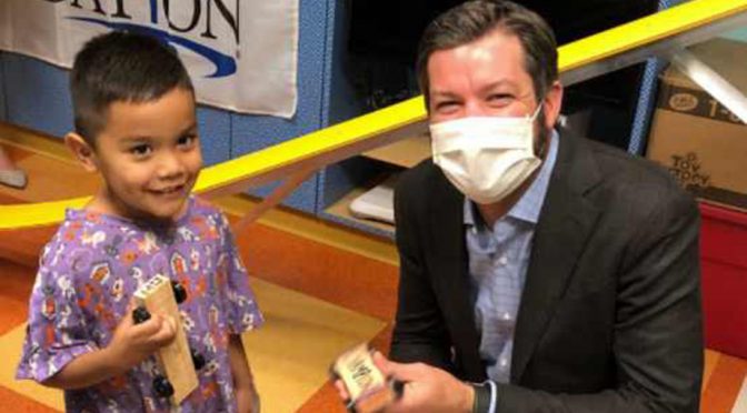 Visiting children’s hospital hits home for Martin Truex Jr.