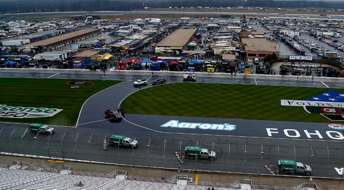Driver's meeting addresses crews, skirts, tires