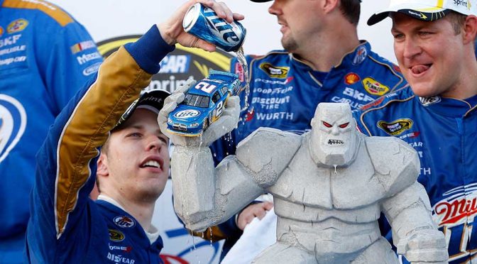 Featured Image for Poll: Who will win the FedEx 400?
