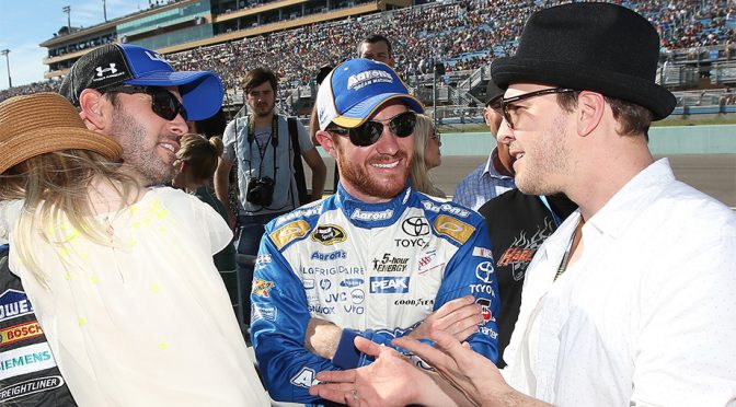 Vickers to miss start of 2015 due to health issues