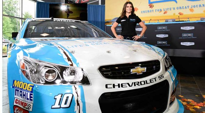 Danica Patrick inks new deal, Nature's Bakery to be sponsor
