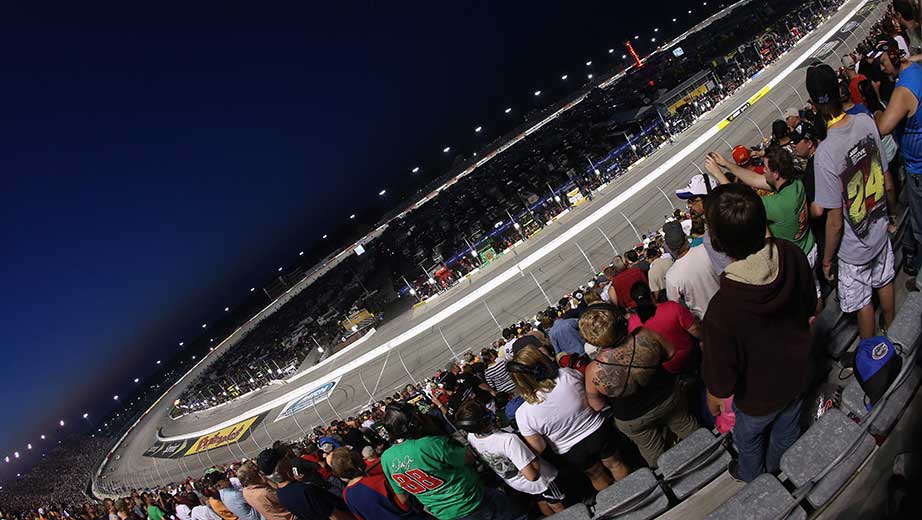 Live chat: Darlington - Official Site Of NASCAR