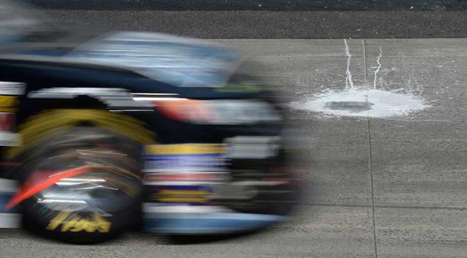 NASCAR repairs Dover track before FedEx 400