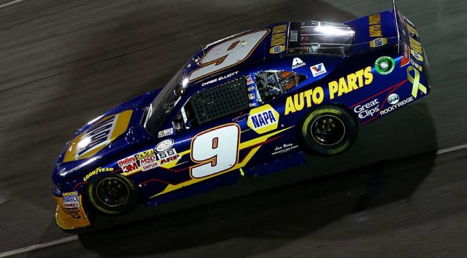 Featured image for Elliott holds off Busch to win at Richmond