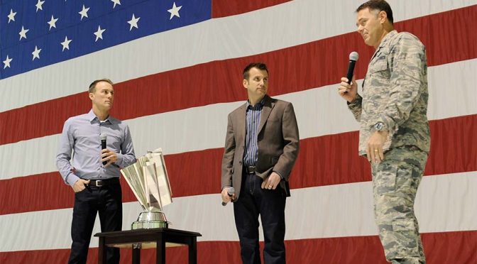 Harvick pays tribute to military in visit