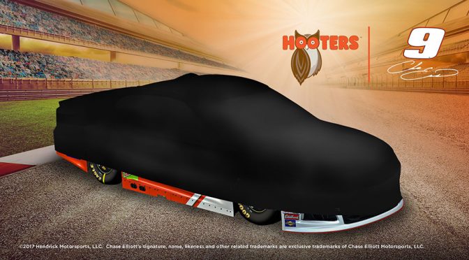 First look: Chase Elliott’s 2018 No. 9 Hooters paint scheme
