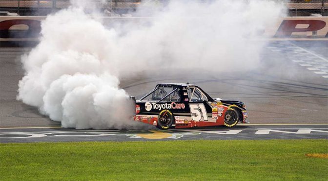 Live chat: Chicagoland and Iowa