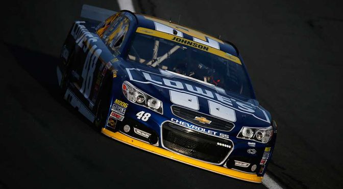 Johnson scrapes wall in final Sprint Cup practice