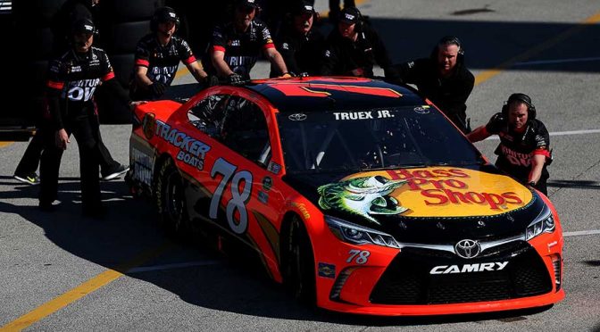 Featured image for Roof flap issue keeps Truex Jr. parked in qualifying