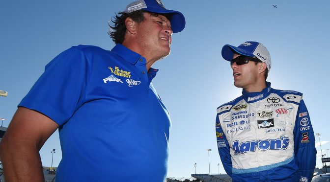Aaron's won't sponsor NASCAR team in '16