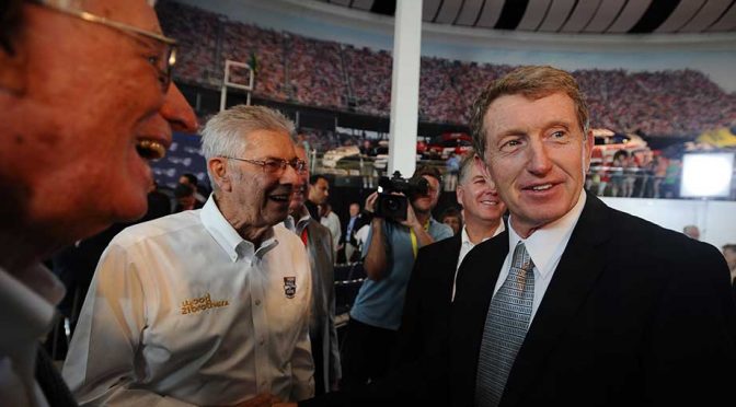 Family powers Bill Elliott into NASCAR Hall