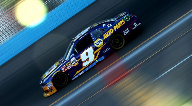Behind, but not out: Elliott remains in title battle