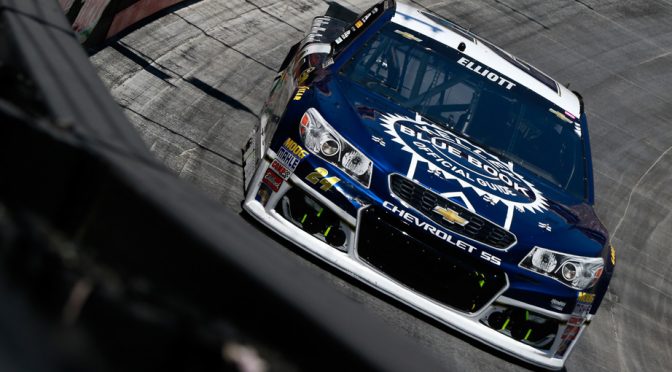 Elliott sheds rookie label, battles for Bristol top five