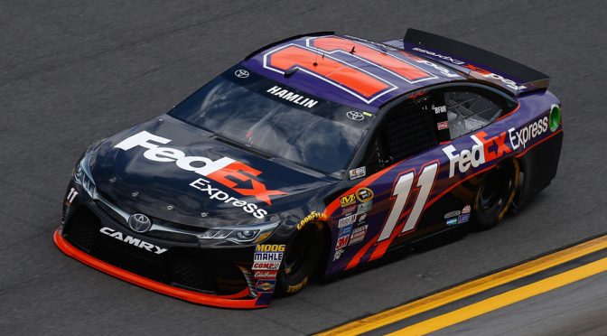 Featured image for Hamlin, Johnson lead Cup practices at Daytona