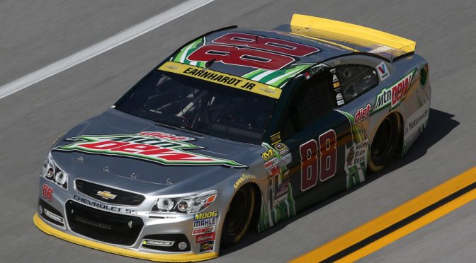 Pit penalty, wreck cost Earnhardt Jr., 88 team Chase advancement